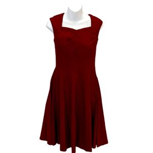 Unique & Classic Queen Anne Fit and Flare Midi Dress - Medium